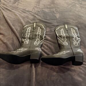 Women's Western Embroidered Boots